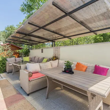 Nena-2 By Interhome *