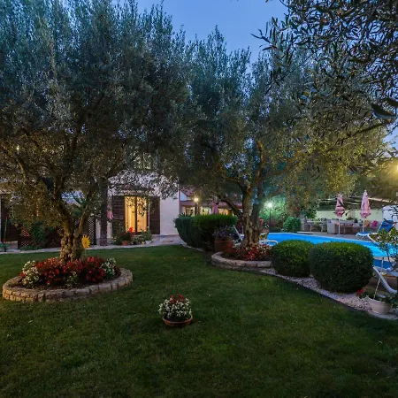 Nena-2 By Interhome Appartement